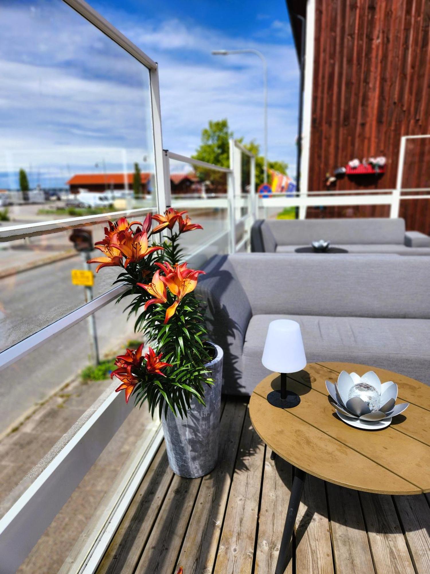 Vaenerport Lakefront Hotell Mariestad Exterior foto