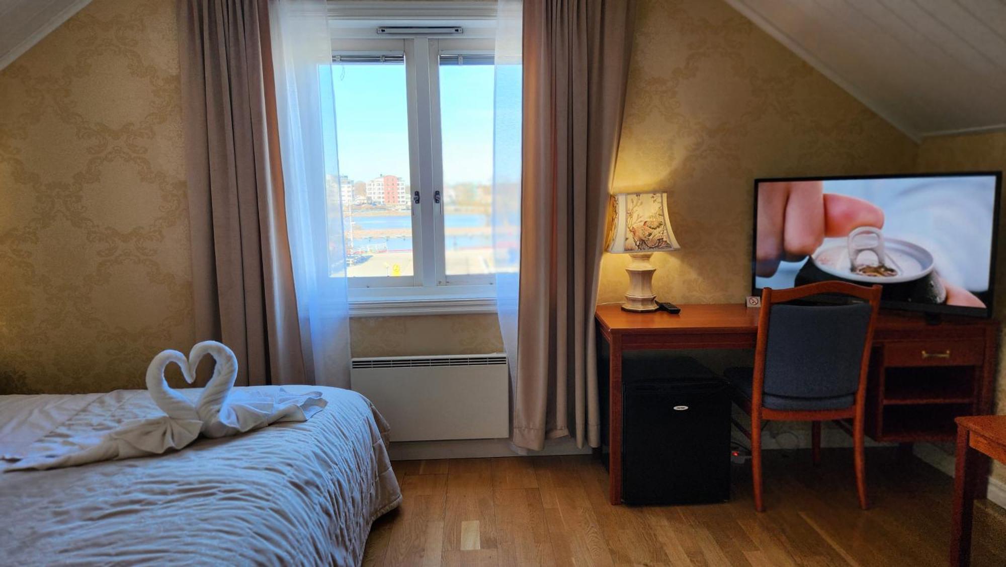 Vaenerport Lakefront Hotell Mariestad Exterior foto