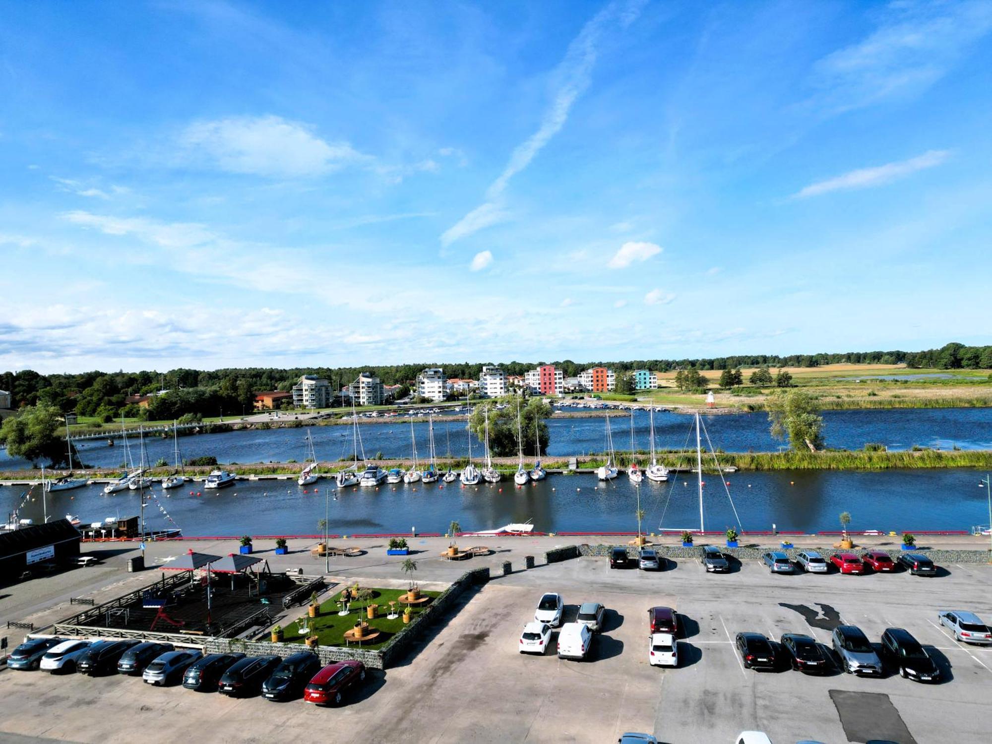 Vaenerport Lakefront Hotell Mariestad Exterior foto